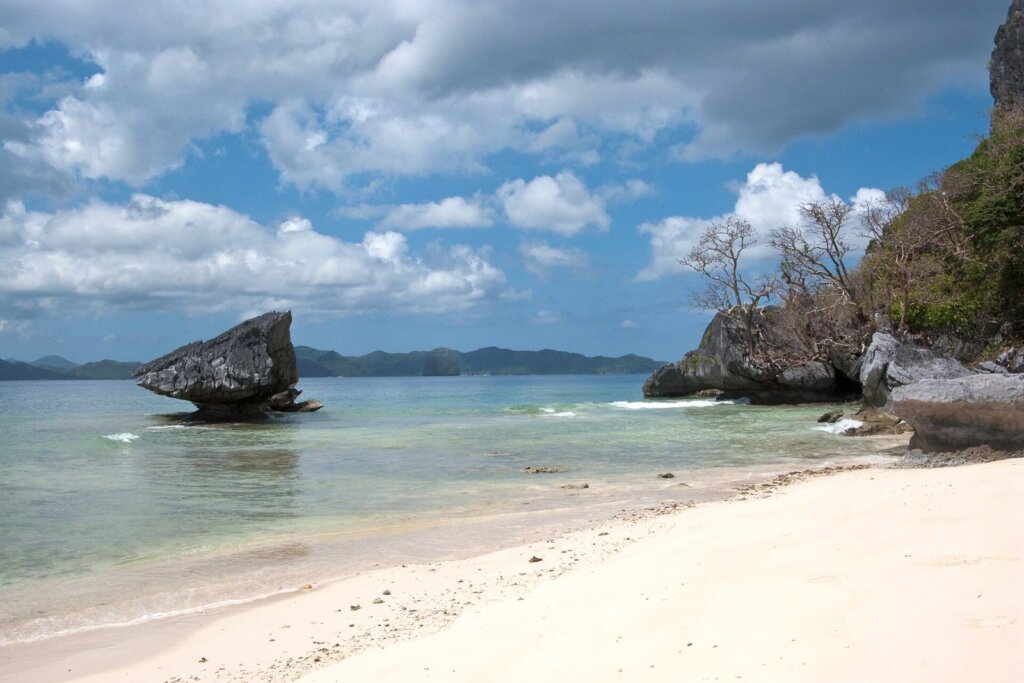Corong Corong coastline in El Nido