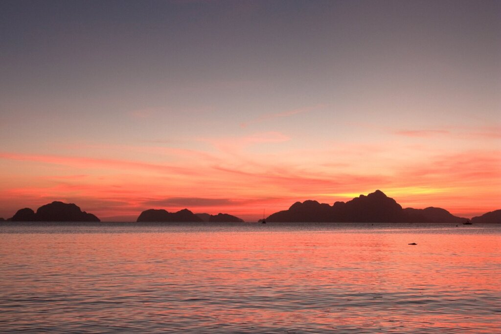El Nido shoreline at twilight