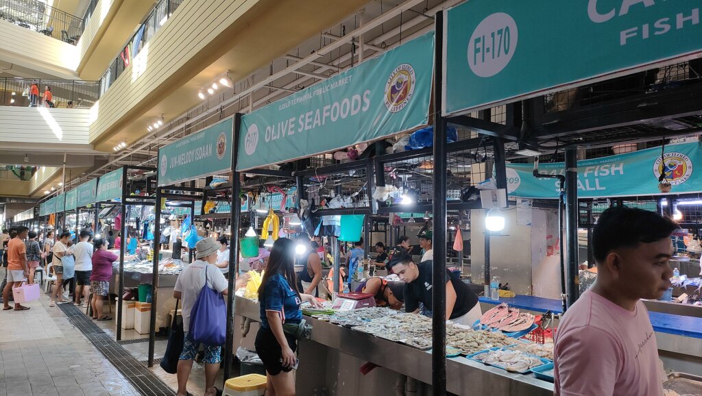 Fresh fish at a Philippine public market