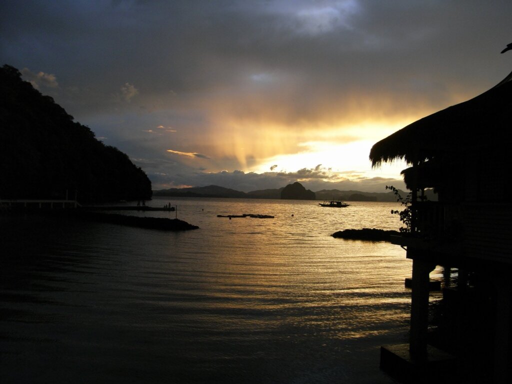 El Nido Sunrise Spots: Best Places to Watch the Dawn