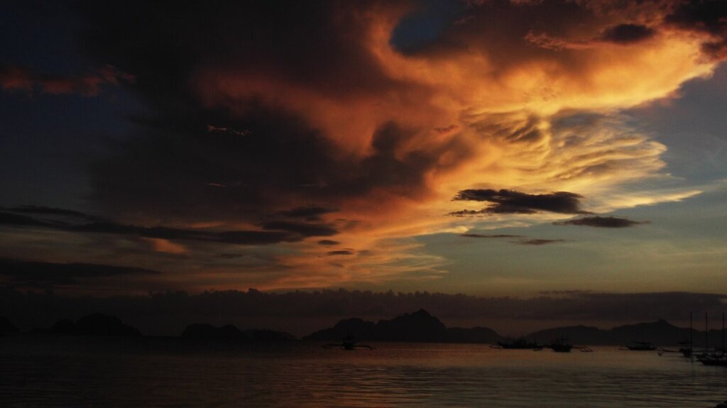 7 Best Sunset Viewpoints in El Nido Without a Boat
