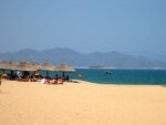 Nha Trang beach in Vietnam, compared with El Nido